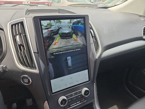Used 2022 Ford Edge SEL AWD/4WD image 23