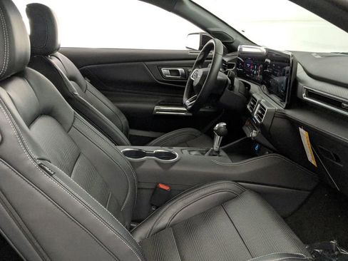 New 2025 Ford Mustang Premium image 37