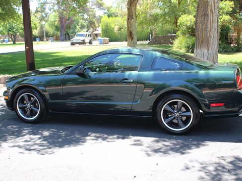 Used 2008 Ford Mustang GT RWD image 42