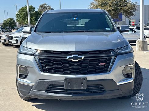 Used 2023 Chevrolet Traverse RS image 5
