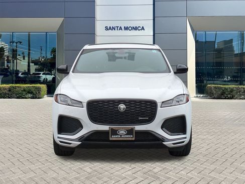 Used 2024 Jaguar F-PACE R-Dynamic S image 8