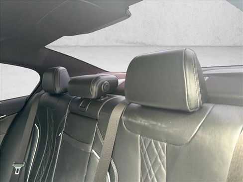 Used 2019 BMW M550i xDrive AWD/4WD image 15