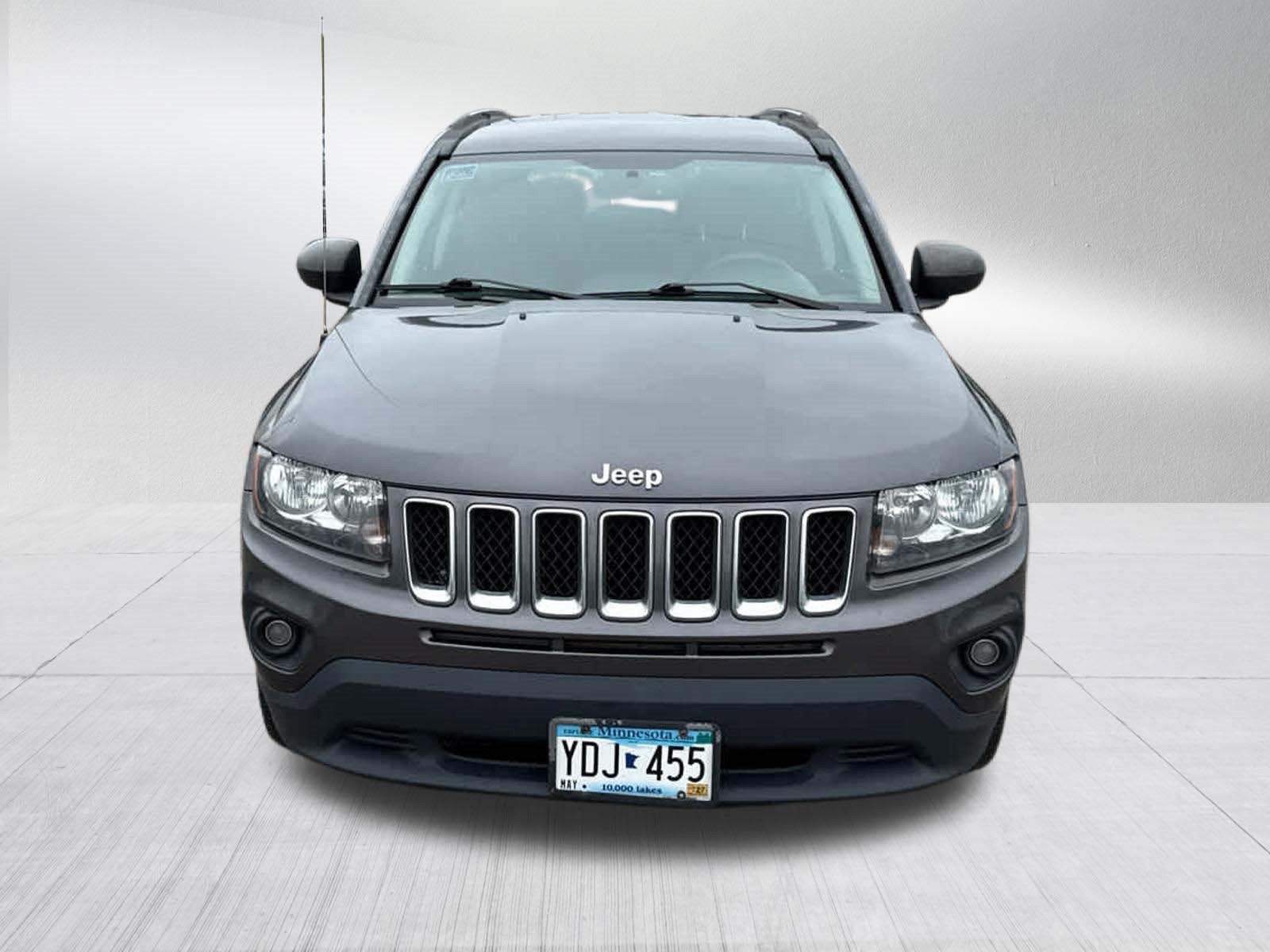 Used 2016 Jeep Compass Sport w/ Power Value Group FWD image 2