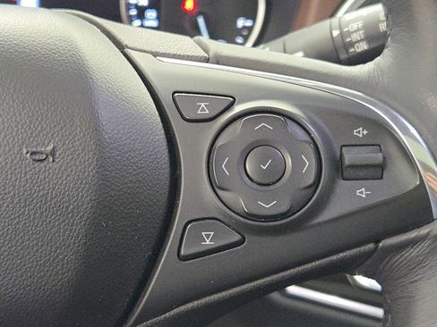 Used 2018 Buick Enclave Avenir image 37