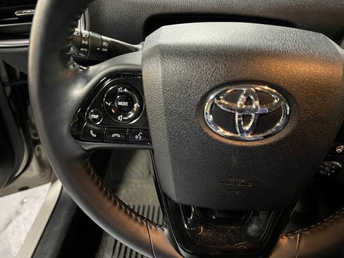 Used 2021 Toyota Prius Prime Limited image 27