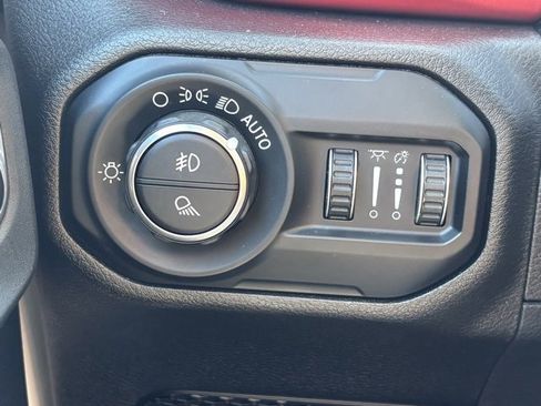 Used 2020 Jeep Gladiator Rubicon w/ Cold Weather Group image 23