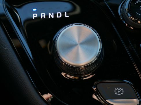 New 2026 Chrysler Pacifica Select image 19