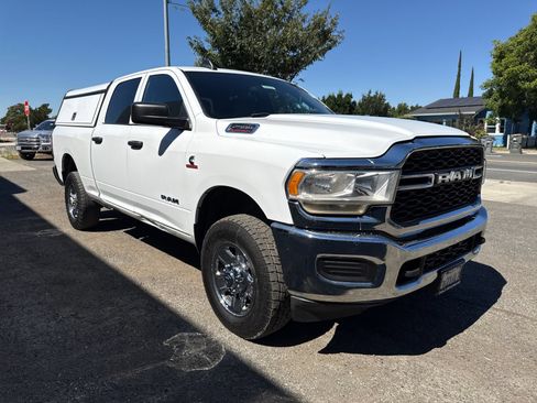 Used 2022 RAM 2500 Tradesman w/ Chrome Appearance Group AWD/4WD image 7