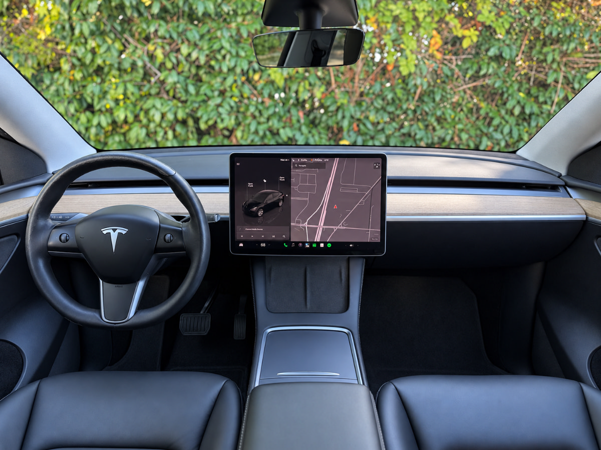 Used 2023 Tesla Model Y Long Range AWD/4WD image 21