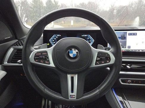 Used 2024 BMW X5 M60i image 32