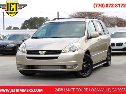 Used 2005 Toyota Sienna XLE image 1