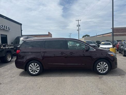 Used 2017 Kia Sedona EX FWD image 5