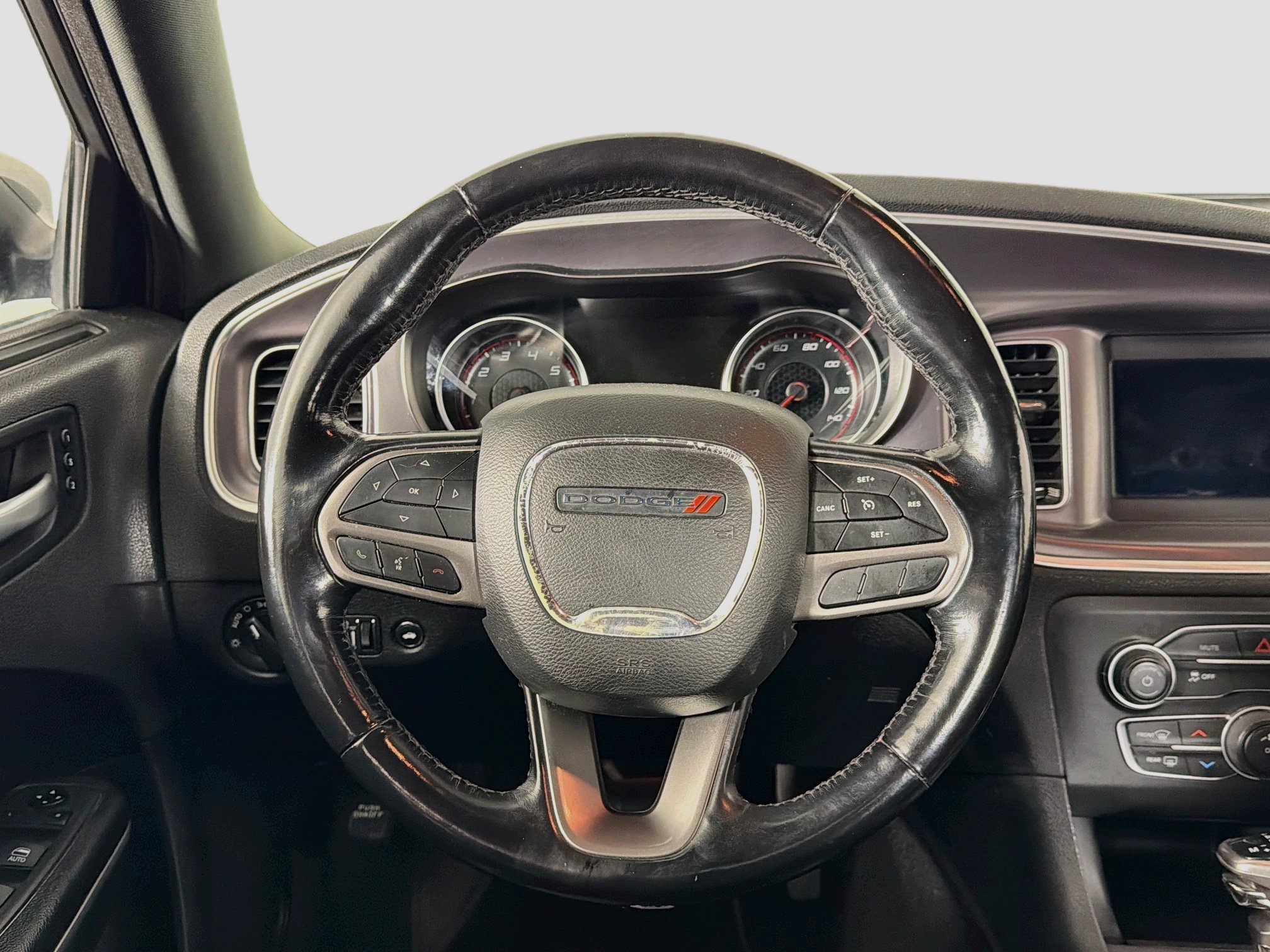 Used 2021 Dodge Charger SXT w/ Leather Interior Group RWD image 17