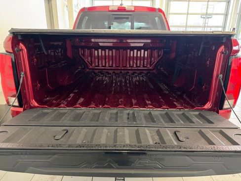 Certified 2023 Chevrolet Colorado Trail Boss w/ Technology Package image 38