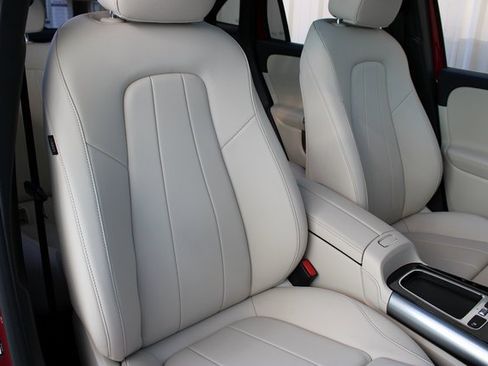 Used 2024 Mercedes-Benz GLA 250 w/ Exclusive Package image 14