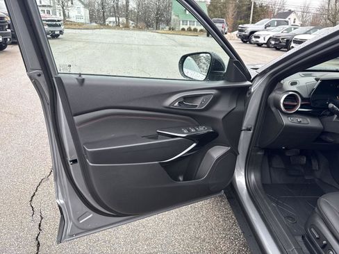 New 2026 Chevrolet Trax RS w/ Sunroof Package image 10