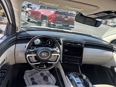 Used 2024 Hyundai Tucson Limited image 15