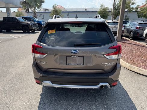 Used 2023 Subaru Forester Touring w/ Popular Package #3 AWD/4WD image 6