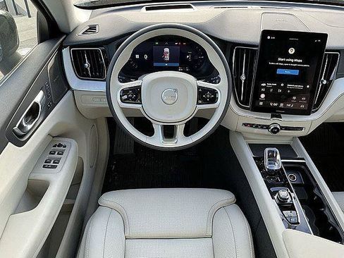 New 2026 Volvo XC60 T8 Ultra w/ Climate Package AWD/4WD image 5
