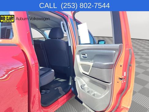 Used 2022 Nissan Titan SV AWD/4WD image 15
