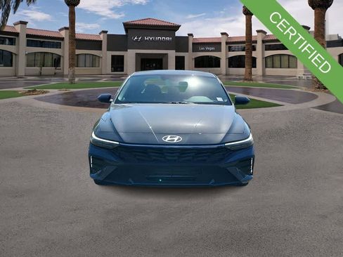 Used 2025 Hyundai Elantra Sport FWD image 3