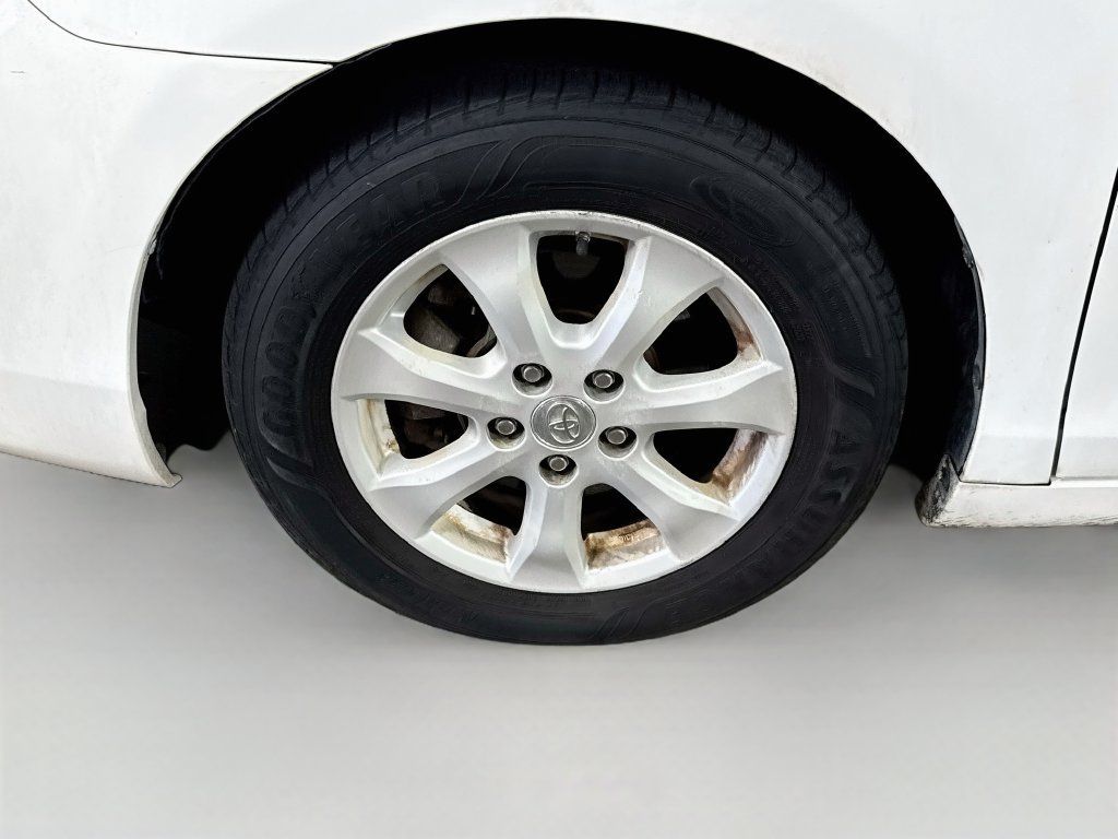 Used 2011 Toyota Camry LE w/ LE Extra-Value Pkg FWD image 35