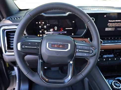 New 2026 GMC Canyon AT4 image 13