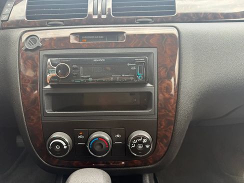 Used 2014 Chevrolet Impala Limited LS FWD image 11