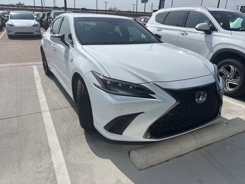 Used 2022 Lexus ES 300h F Sport w/ Accessory Package 2 image 5