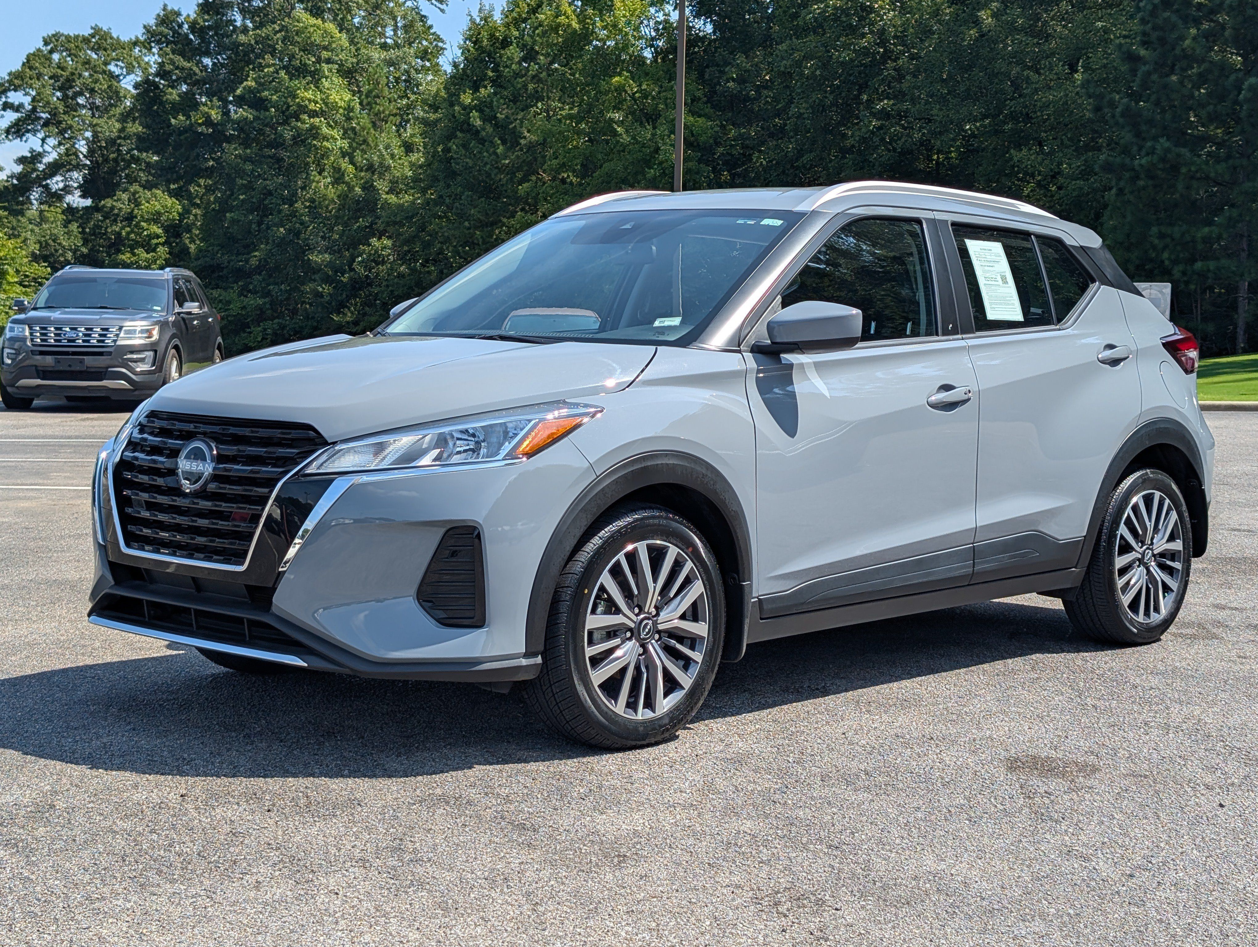 Used 2024 Nissan Kicks SV FWD image 5