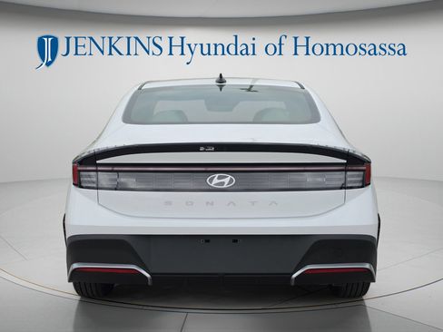 New 2026 Hyundai Sonata SE FWD image 5
