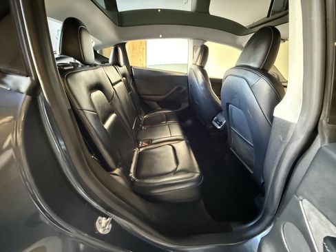 Used 2023 Tesla Model Y Long Range image 26