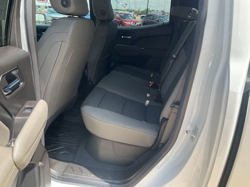 Used 2024 Chevrolet Colorado ZR2 w/ Technology Package image 22