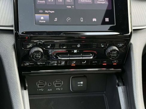 New 2025 Jeep Grand Cherokee Altitude w/ Trailer Tow Package AWD/4WD image 22