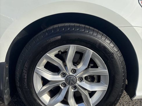 Used 2016 Volkswagen Passat 1.8T S w/ Lighting Package (P06) image 8