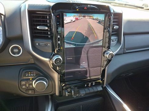 Used 2025 RAM 1500 Big Horn AWD/4WD image 17