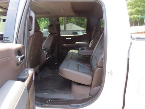 Used 2019 GMC Sierra 1500 Denali w/ Denali Ultimate Package AWD/4WD image 14