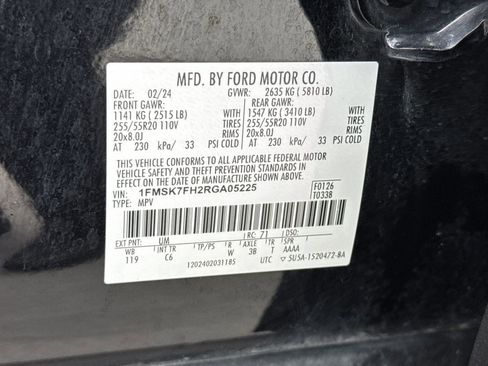 Used 2024 Ford Explorer Limited image 24