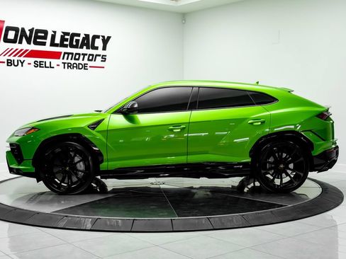 Used 2023 Lamborghini Urus S AWD/4WD image 13