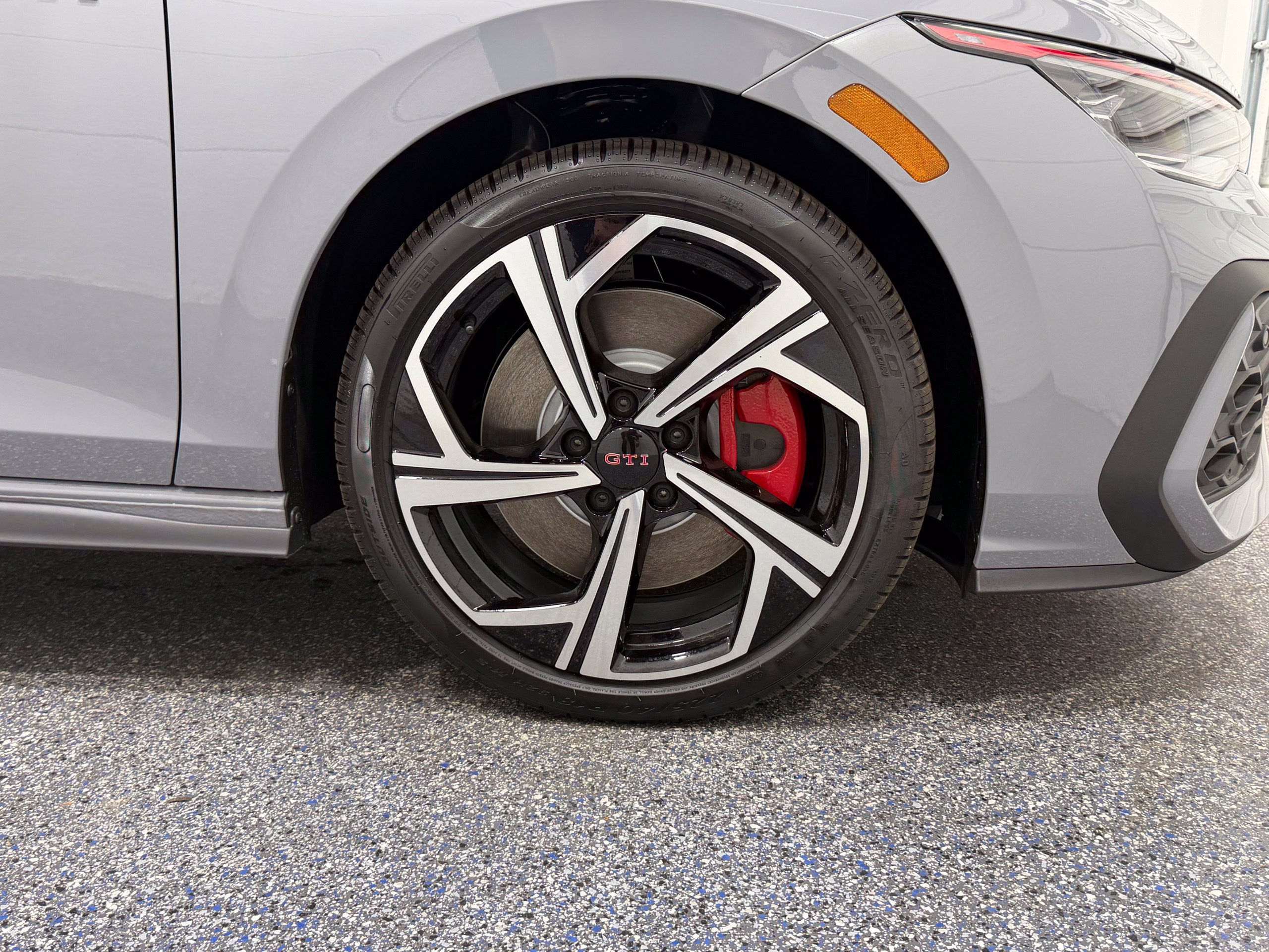 New 2026 Volkswagen GTI SE FWD image 14