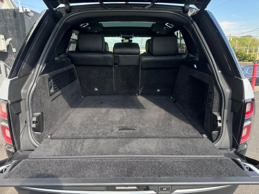 Used 2019 Land Rover Range Rover HSE AWD/4WD image 16