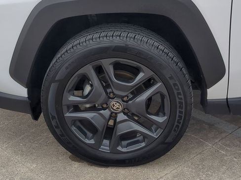 Used 2024 Toyota RAV4 Adventure image 12