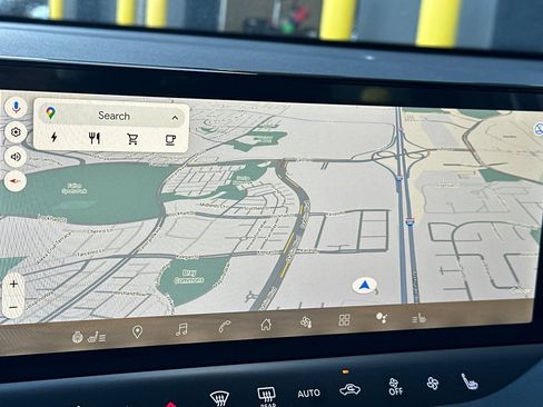 New 2026 Nissan Leaf Platinum+ w/ Cargo Package (Platinum+) image 23