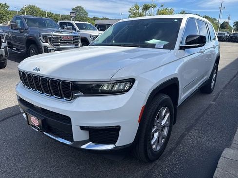 Used 2022 Jeep Grand Cherokee L Limited w/ MOPAR Finishing Package image 3