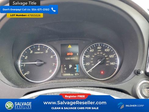 Used 2014 Mitsubishi Outlander SE image 12