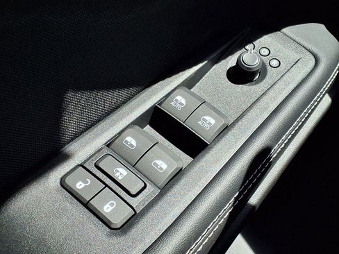 New 2026 Jeep Cherokee Laredo AWD/4WD image 16