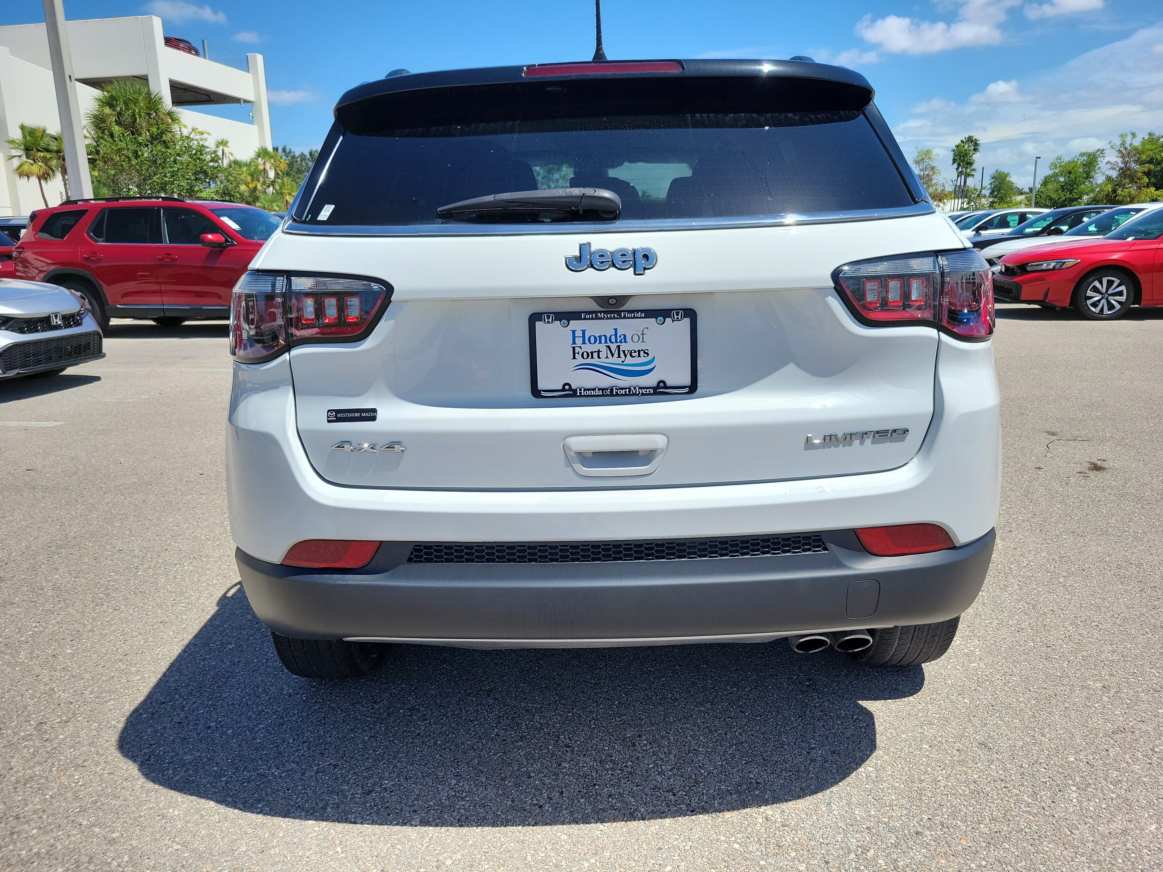 Used 2022 Jeep Compass Limited AWD/4WD image 5