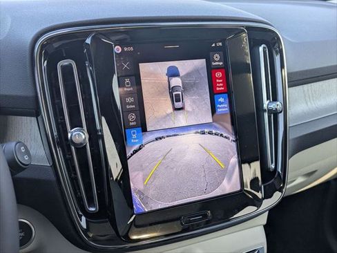 New 2026 Volvo XC40 B5 Plus w/ Protection Package Premier image 10