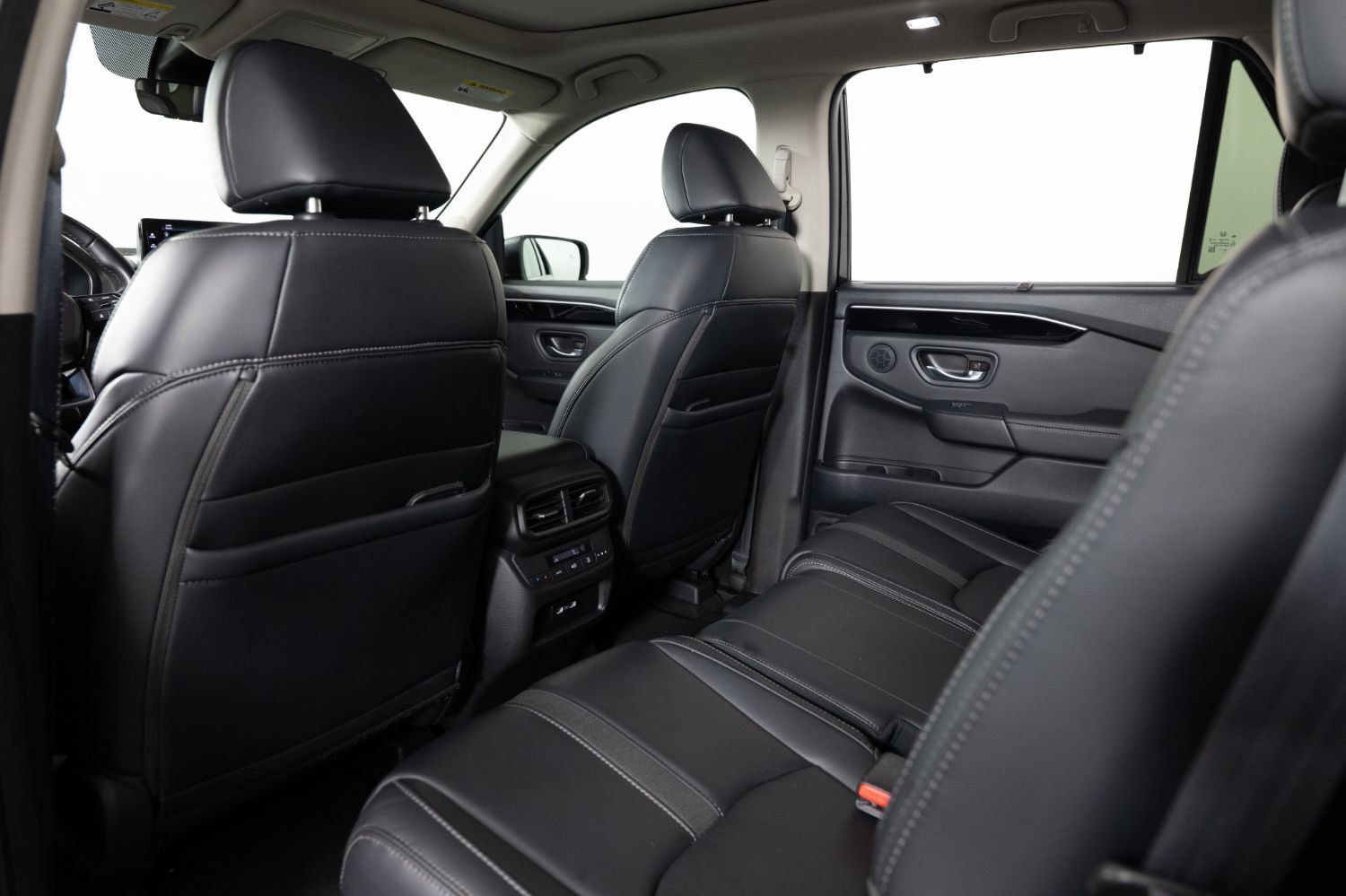 Used 2023 Honda Pilot Touring image 19