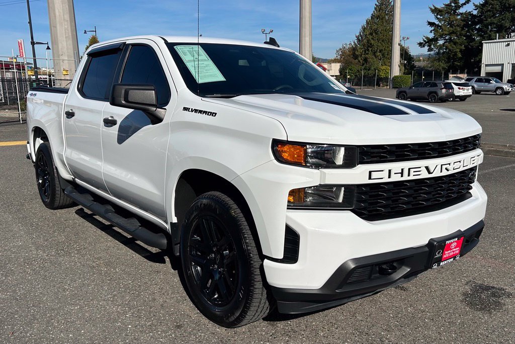 Used 2022 Chevrolet Silverado 1500 Custom w/ Rally Edition AWD/4WD image 3